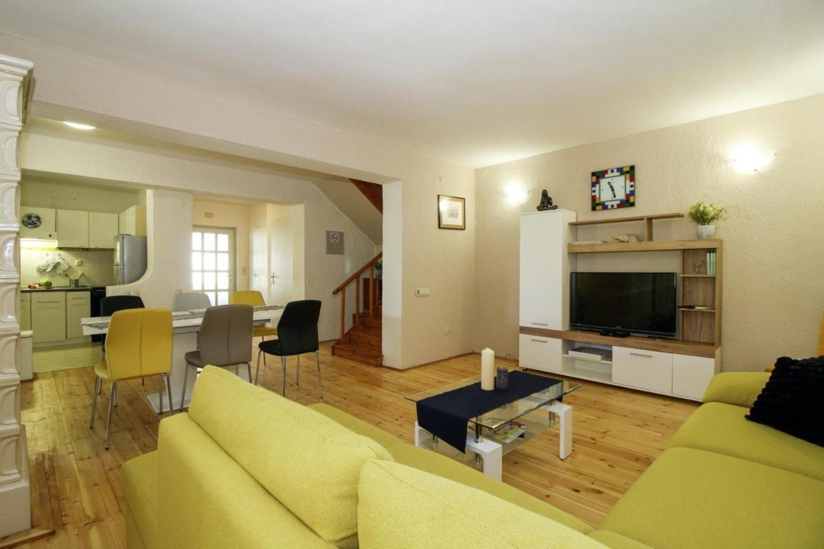 Casa Parenzana In Porec - Haus Fuer 7-9 Personen Luaran gambar