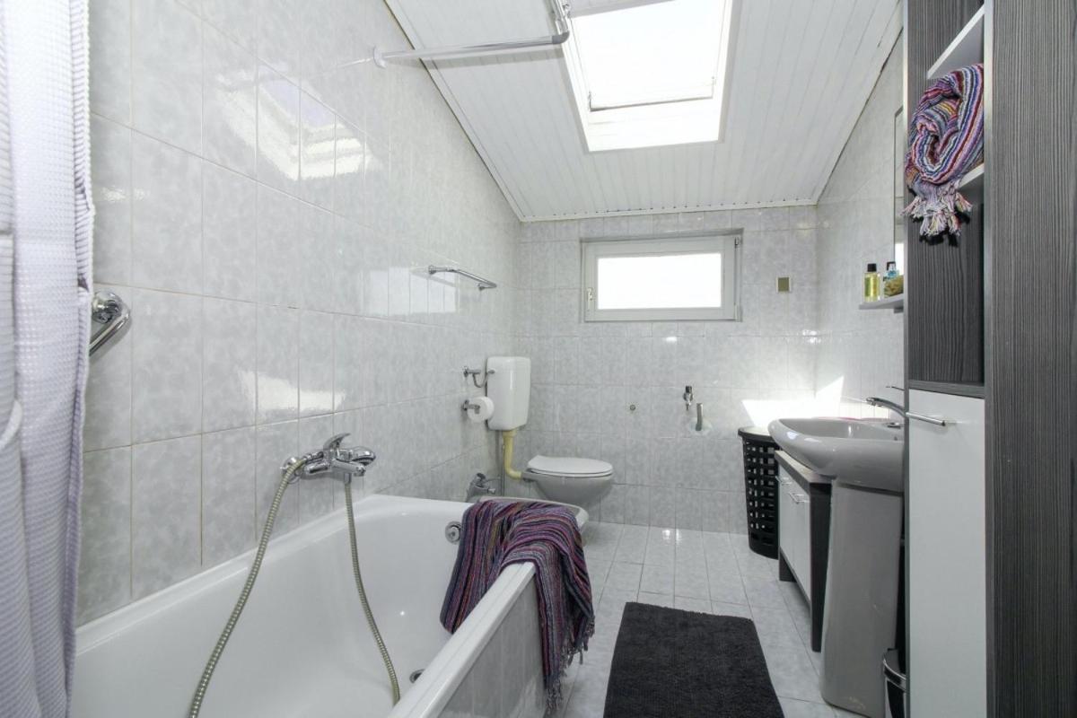 Casa Parenzana In Porec - Haus Fuer 7-9 Personen Luaran gambar